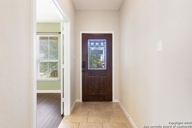 Listing photo id 3 for 15127 Pandion