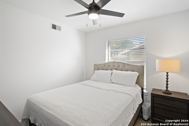 Listing photo id 19 for 806 Northstar Dr