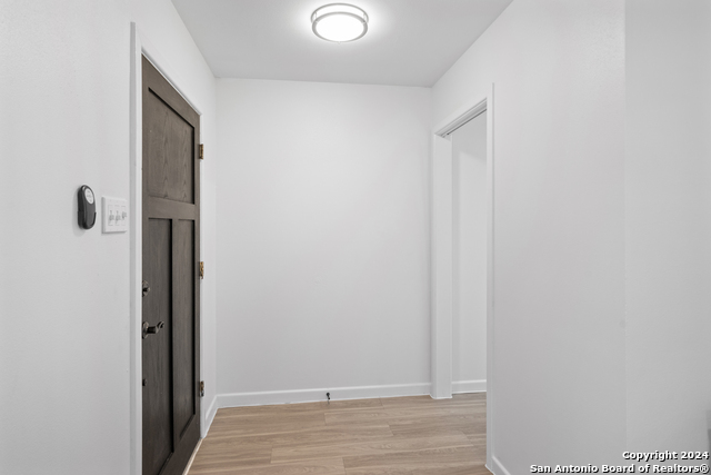 Listing photo id 2 for 806 Northstar Dr