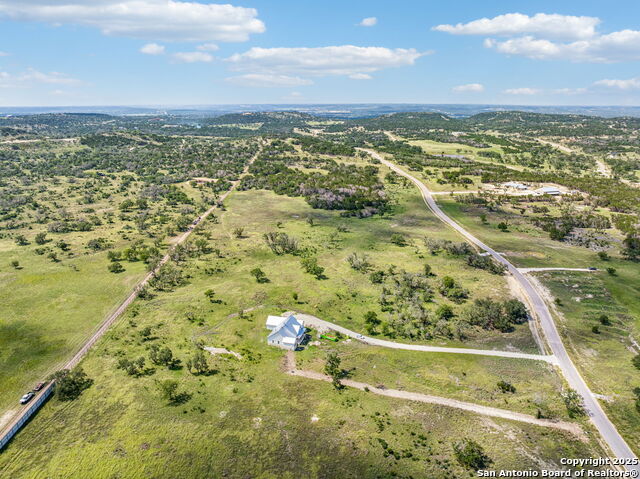 Listing photo id 9 for 000 Seep Springs Drive