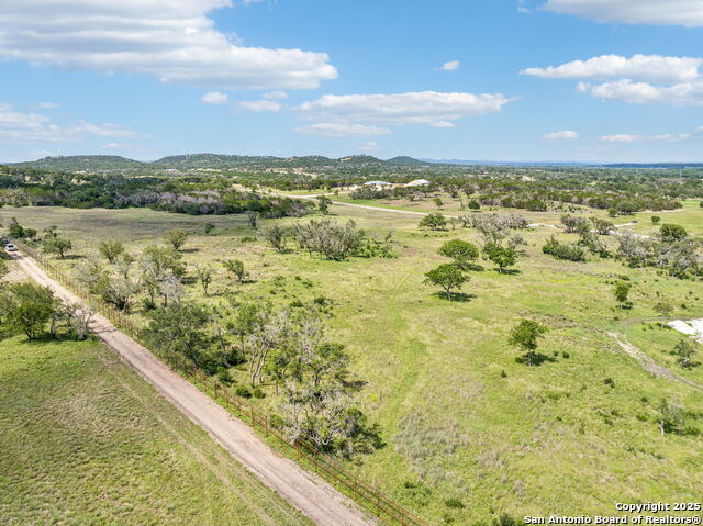 Listing photo id 13 for 000 Seep Springs Drive