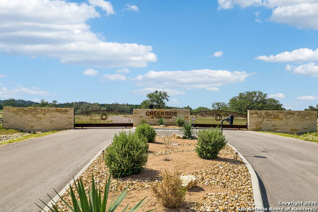 Listing photo id 0 for 000 Seep Springs Drive