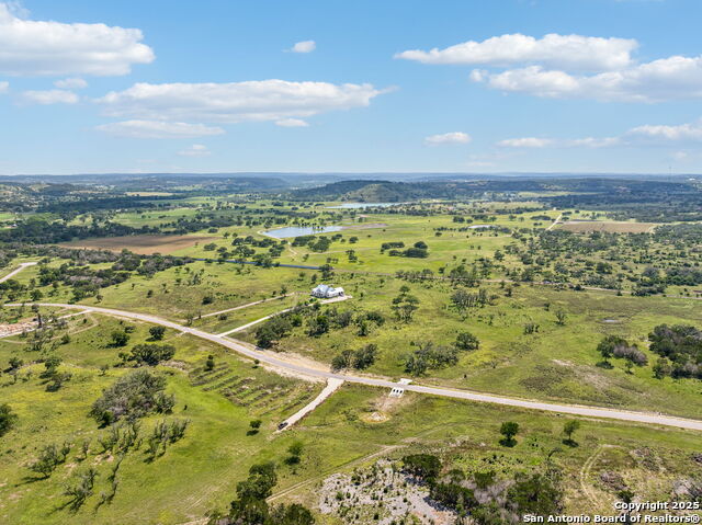 Listing photo id 3 for 000 Seep Springs Drive