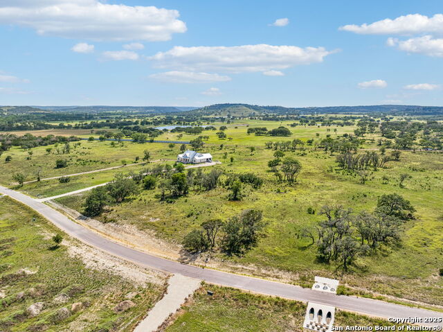 Listing photo id 4 for 000 Seep Springs Drive