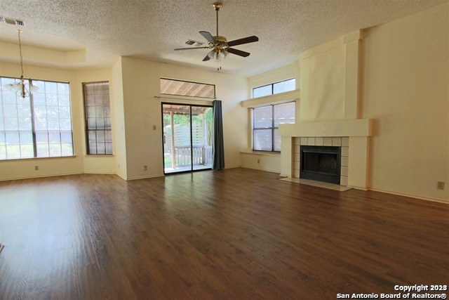 Image 3 of 13 For 11126 Cherry Park Dr