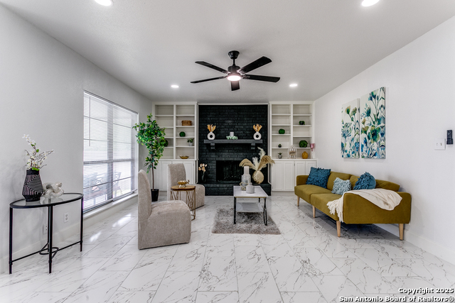 Listing photo id 0 for 14123 Bacarro St