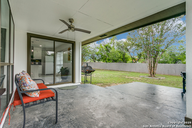 Listing photo id 20 for 14123 Bacarro St