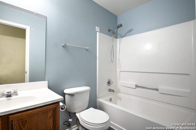 Listing photo id 22 for 8155 Heights Valley