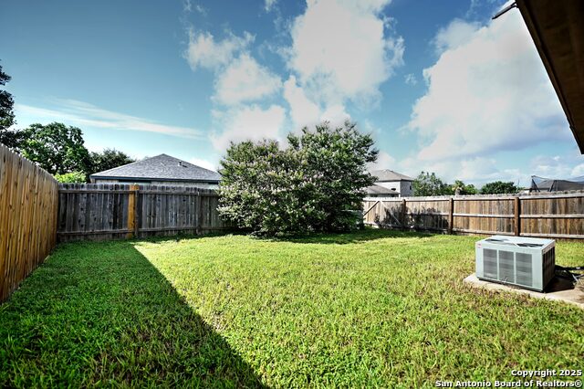 Listing photo id 26 for 8155 Heights Valley