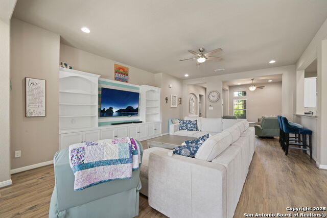 Listing photo id 8 for 9743 Monken  