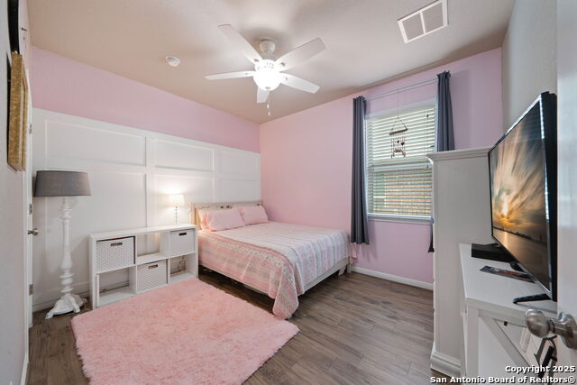 Listing photo id 25 for 9743 Monken  