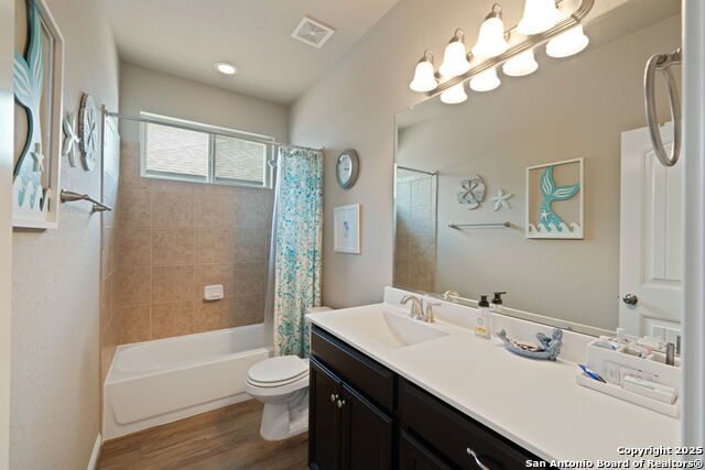 Listing photo id 26 for 9743 Monken  