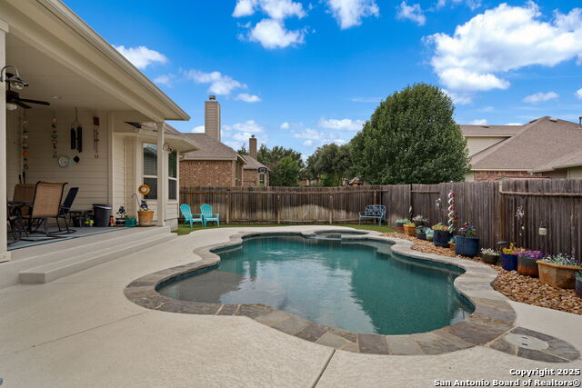 Listing photo id 29 for 9743 Monken  