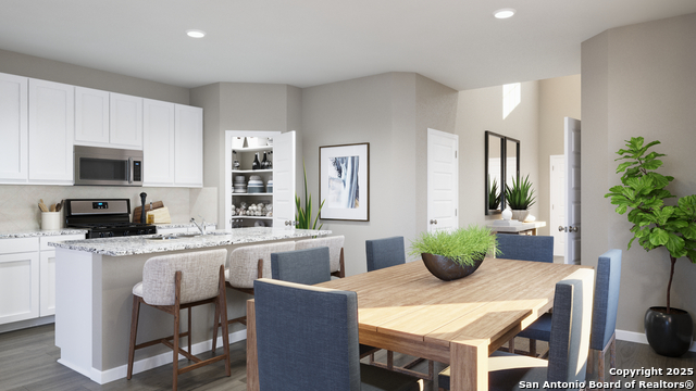 Image 9 of 29 For 8806 Black Oak Drive