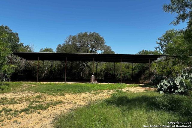 Listing photo id 40 for 000 Fm 1303  