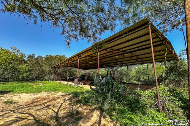 Listing photo id 41 for 000 Fm 1303  