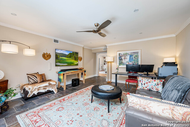 Image 18 of 29 For 426 Tophill  
