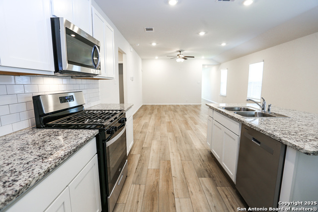 Image 12 of 26 For 4207 Claystone