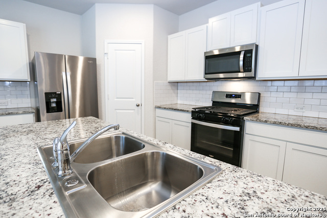 Image 14 of 26 For 4207 Claystone