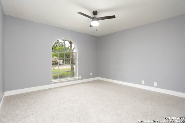 Listing photo id 20 for 10507 Luzon Dr