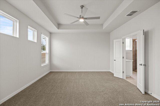 Listing photo id 9 for 533 Canyon Live Oak