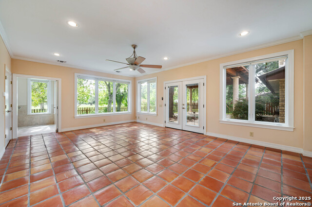 Image 16 of 29 For 5645 Parkcrest