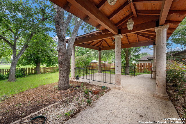Image 26 of 29 For 5645 Parkcrest