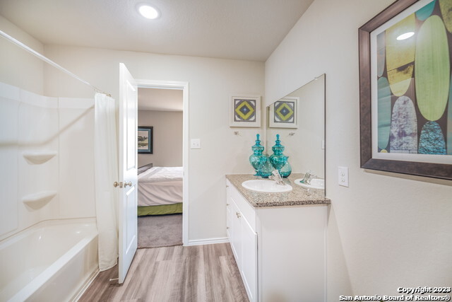 Listing photo id 12 for 7825 Wonder Woman Dr