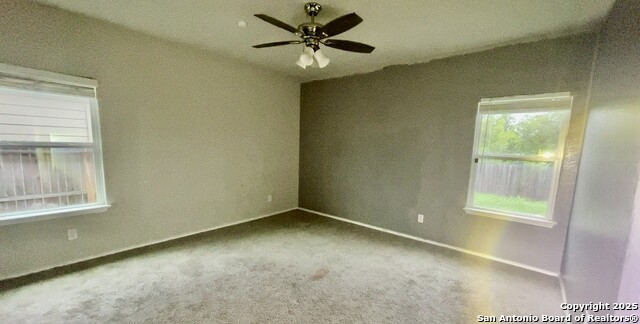 Listing photo id 3 for 7514 Overview Pl