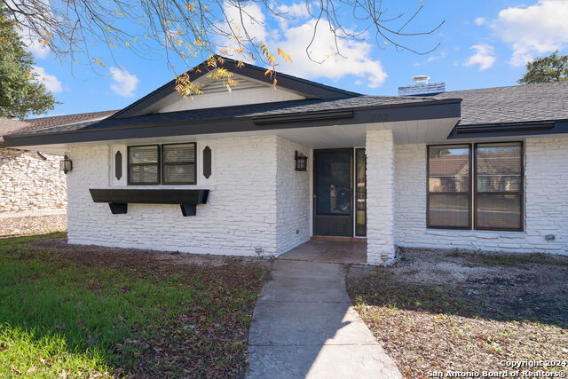 Image 6 of 38 For 702 Fawndale