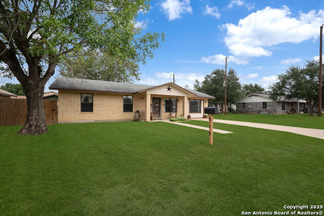 Details for 619 Mimosa  , Floresville, TX 78114