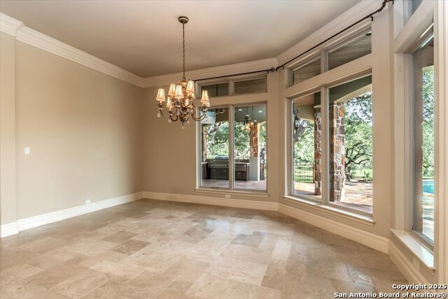 Listing photo id 10 for 11306 Anaqua Springs