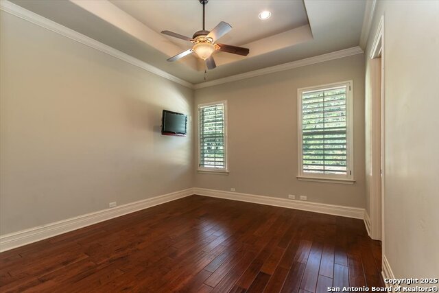 Listing photo id 18 for 11306 Anaqua Springs