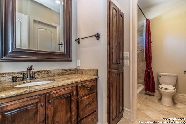 Listing photo id 19 for 11306 Anaqua Springs