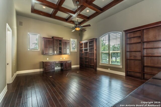 Listing photo id 20 for 11306 Anaqua Springs