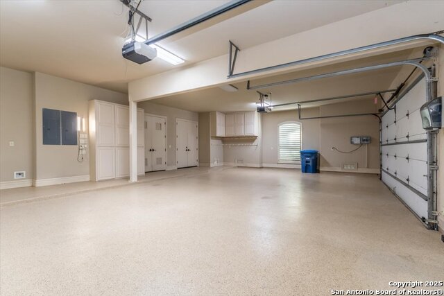 Listing photo id 28 for 11306 Anaqua Springs