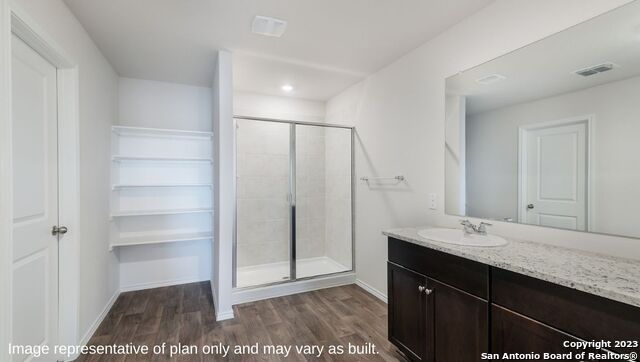 Image 17 of 28 For 1510 Champagne Oak