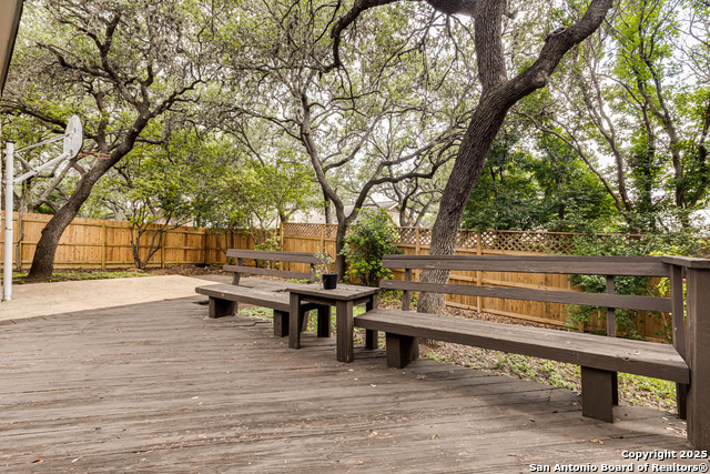 Listing photo id 27 for 3515 Hunters Dawn