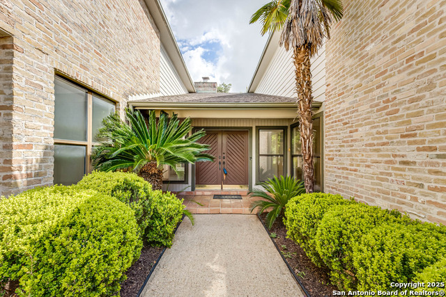 Listing photo id 1 for 3515 Hunters Dawn