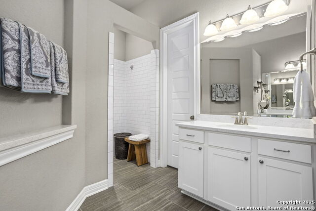 Listing photo id 17 for 11318 Ivy Cadence