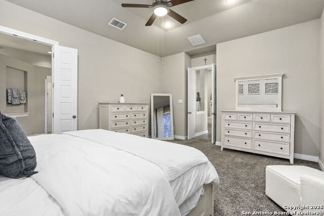 Listing photo id 21 for 11318 Ivy Cadence