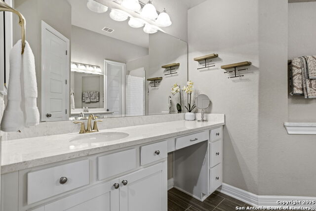 Listing photo id 22 for 11318 Ivy Cadence