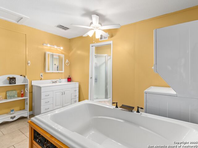 Listing photo id 17 for 4386 Morningside