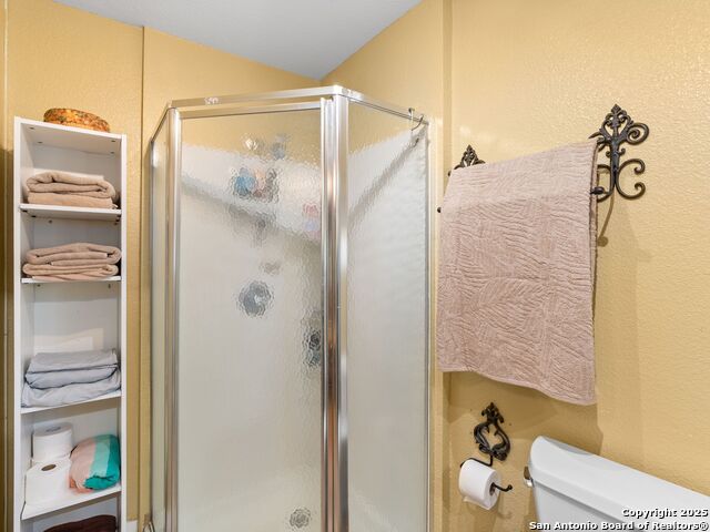 Listing photo id 18 for 4386 Morningside