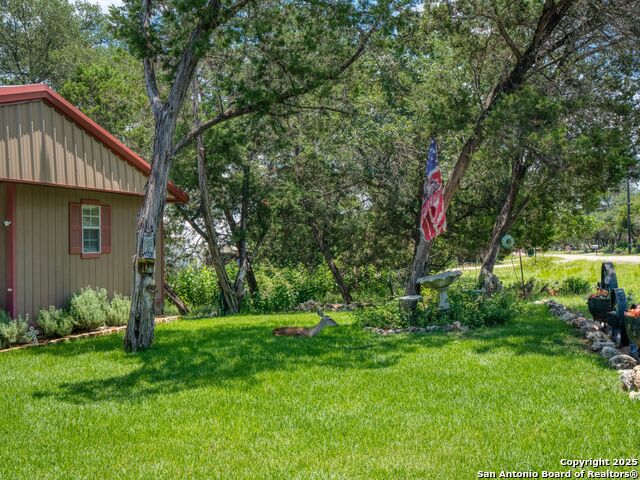 Listing photo id 23 for 4386 Morningside