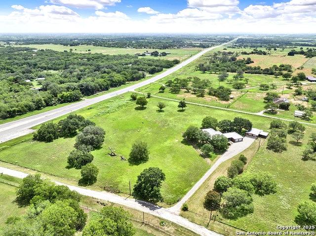 Listing photo id 0 for 101 Ranch
