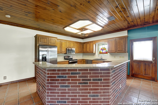 Listing photo id 18 for 101 Ranch