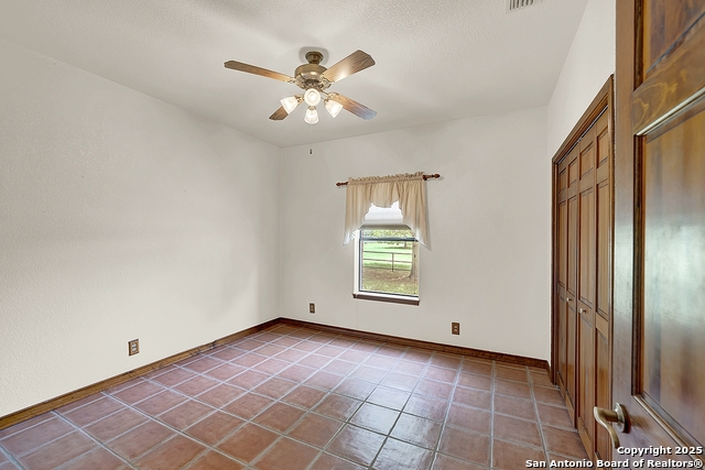 Listing photo id 27 for 101 Ranch