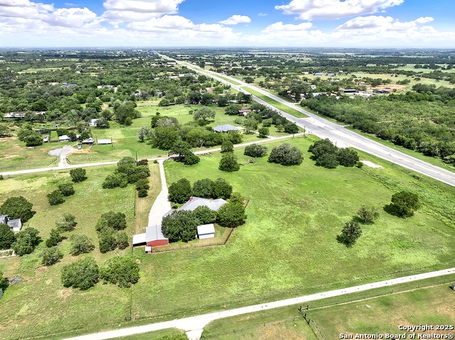 Listing photo id 1 for 101 Ranch
