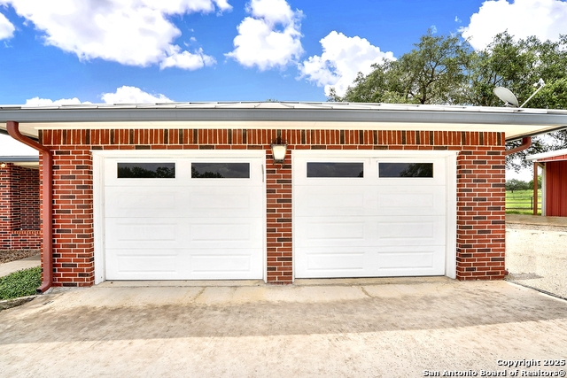 Listing photo id 36 for 101 Ranch